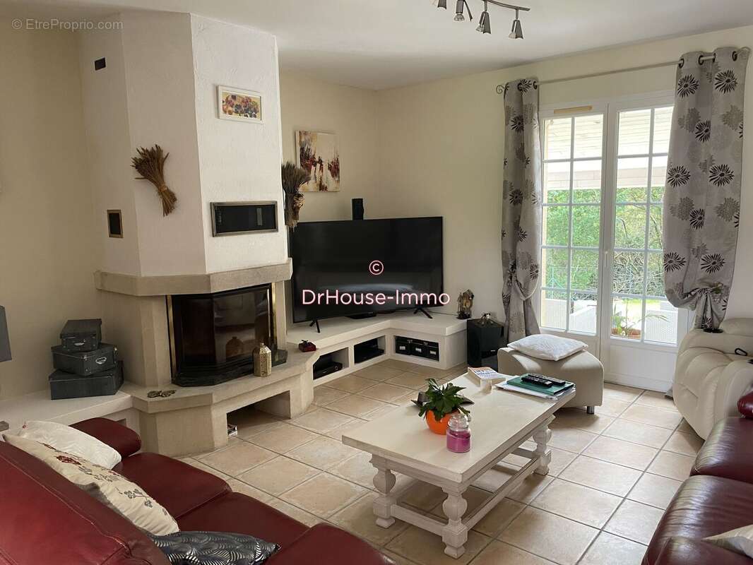Maison 135 m² à Saint-Paul-En-Born  - photo 6