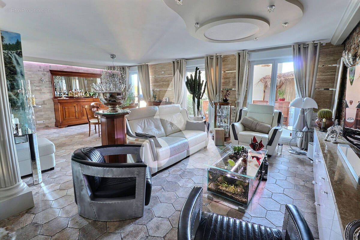 Appartement à SAINT-OUEN-L&#039;AUMONE