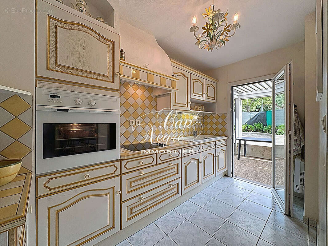 Appartement à LE LAVANDOU