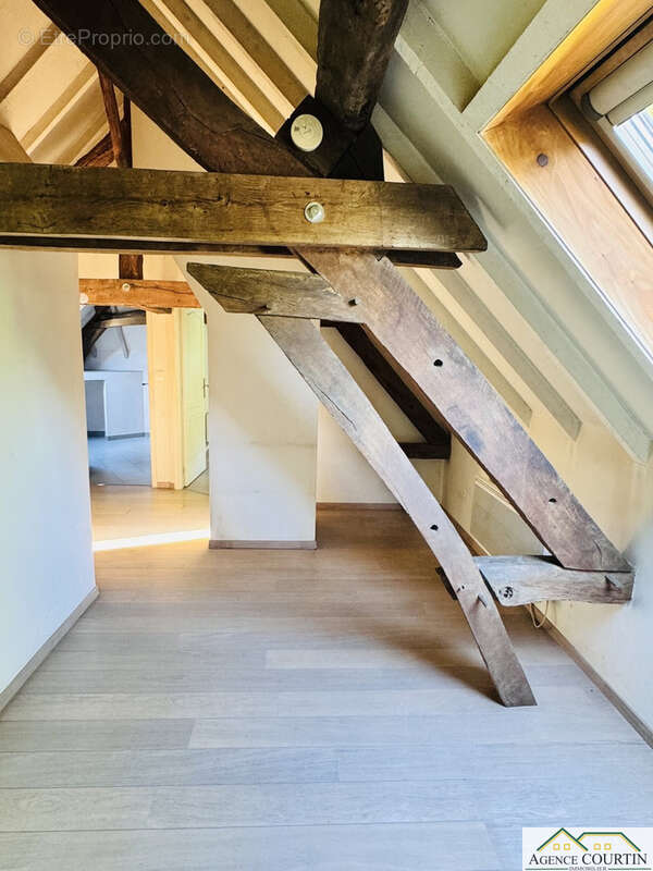 Maison à FRANGY-EN-BRESSE