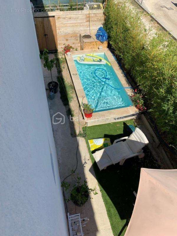 Appartement à TOURRETTES