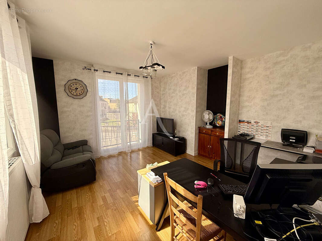 Maison à L&#039;HUISSERIE