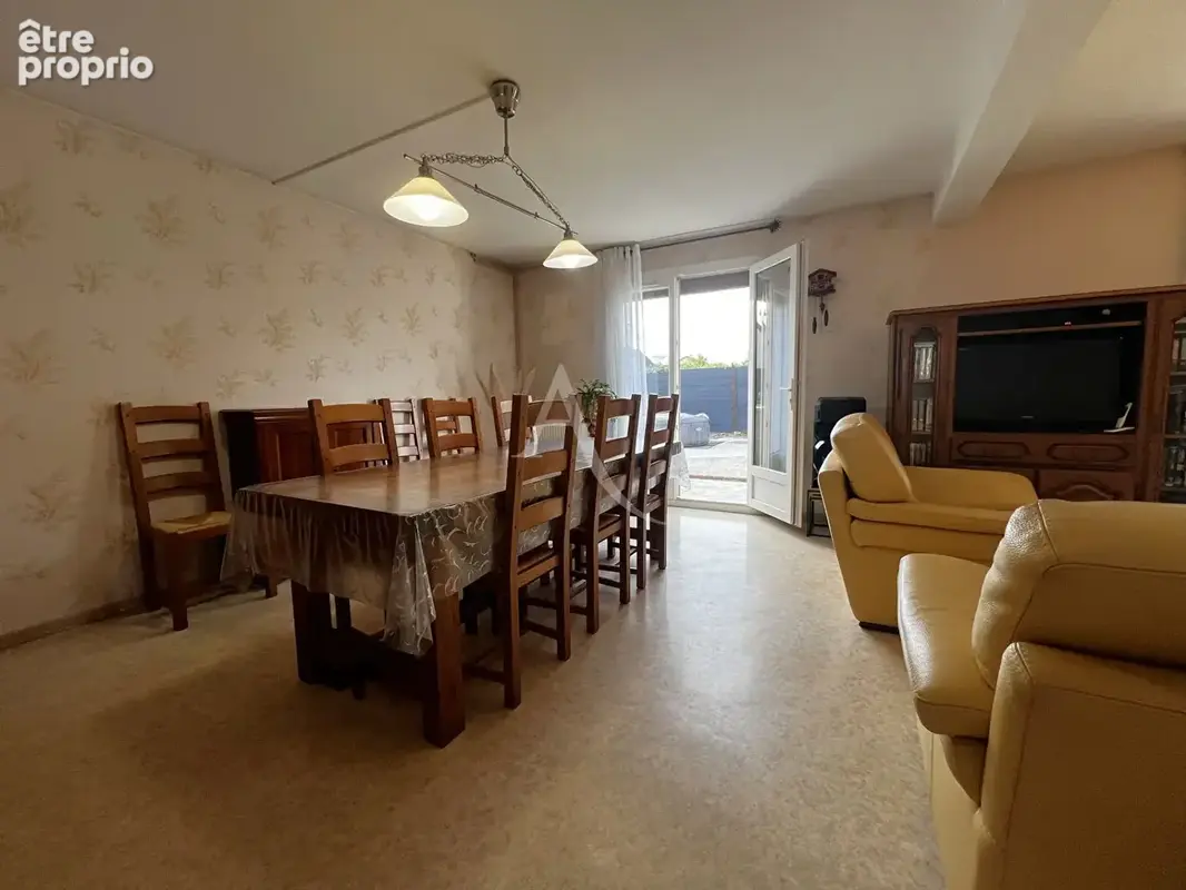 Maison de 108 m² avec 4 chambres, garage et cave - Lux - photo 8