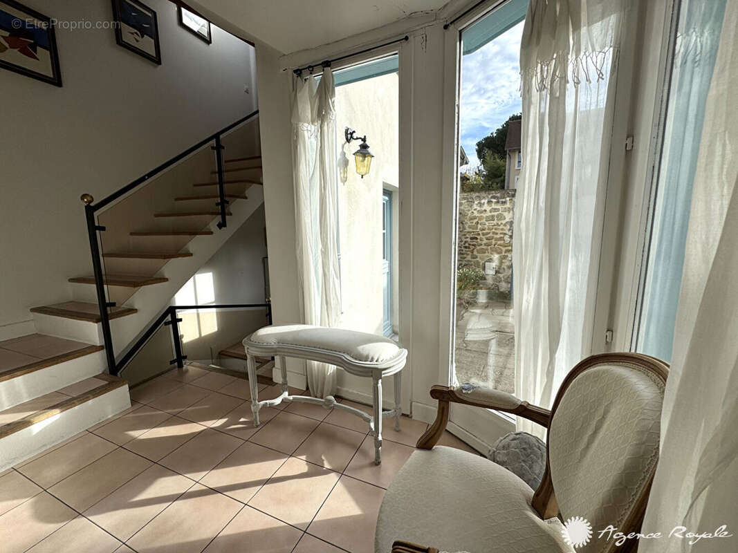 Maison à MAREIL-MARLY