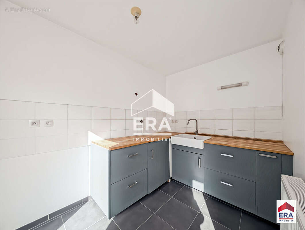 Appartement - 67 m² -  Terrasse - place de parking sécurisée - Wasquehal Centre - photo 5