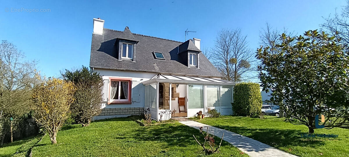 Maison à ETABLES-SUR-MER