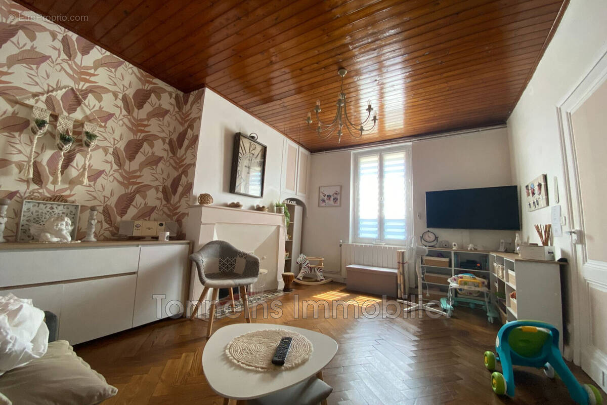 Maison 150 m² à Tonneins  - photo 3