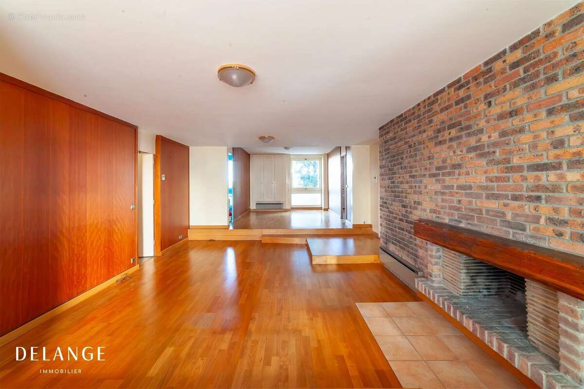 Appartement à IVRY-SUR-SEINE