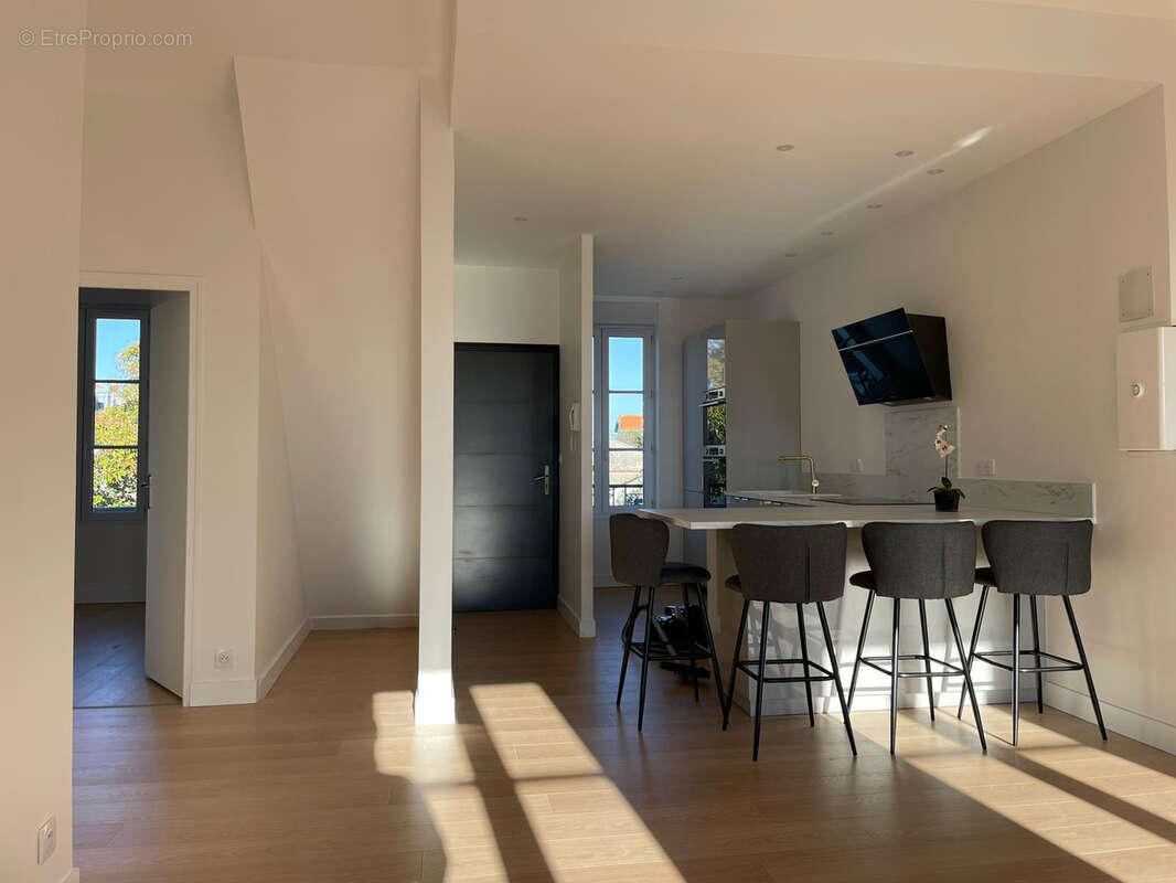 Appartement à FOURAS