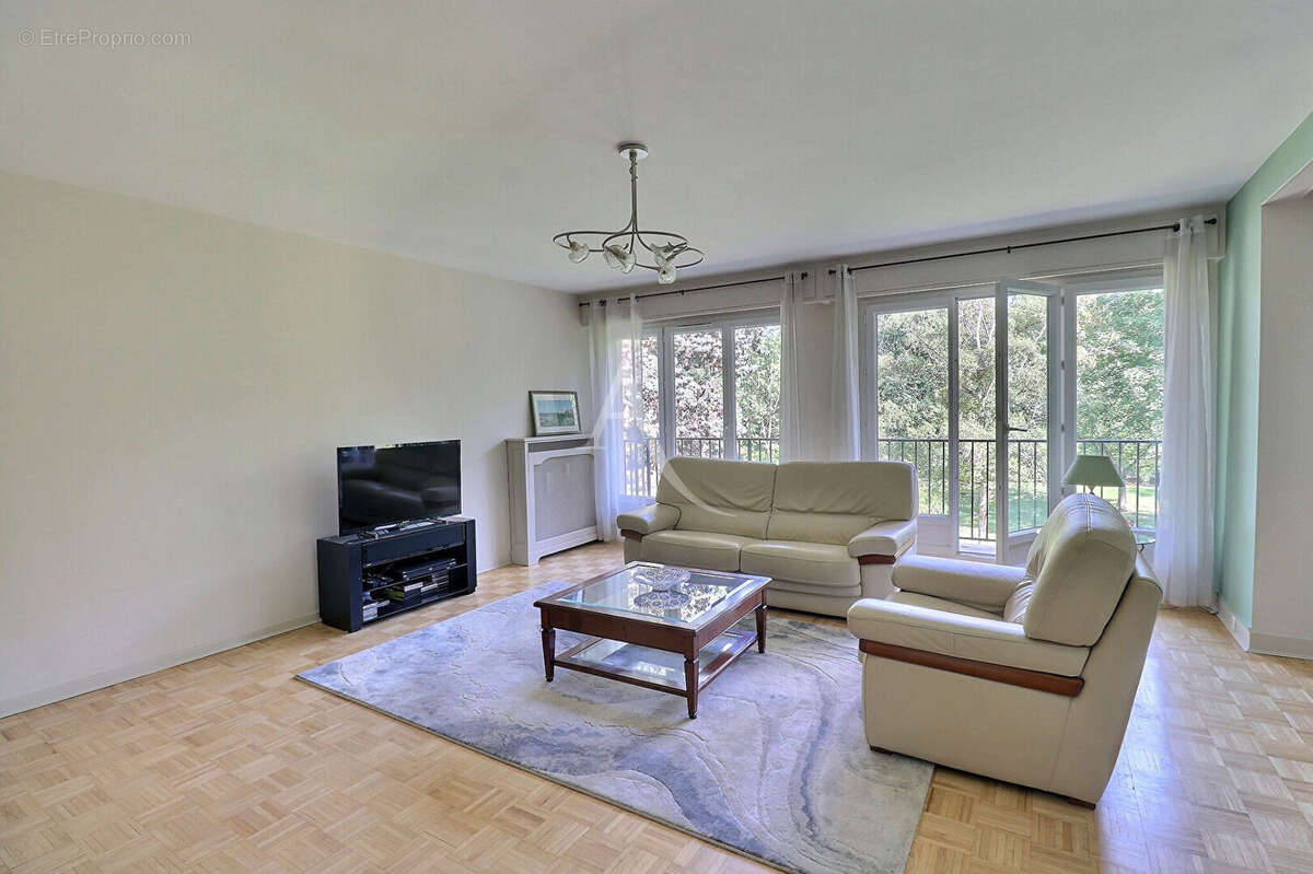 Appartement à MAISONS-LAFFITTE
