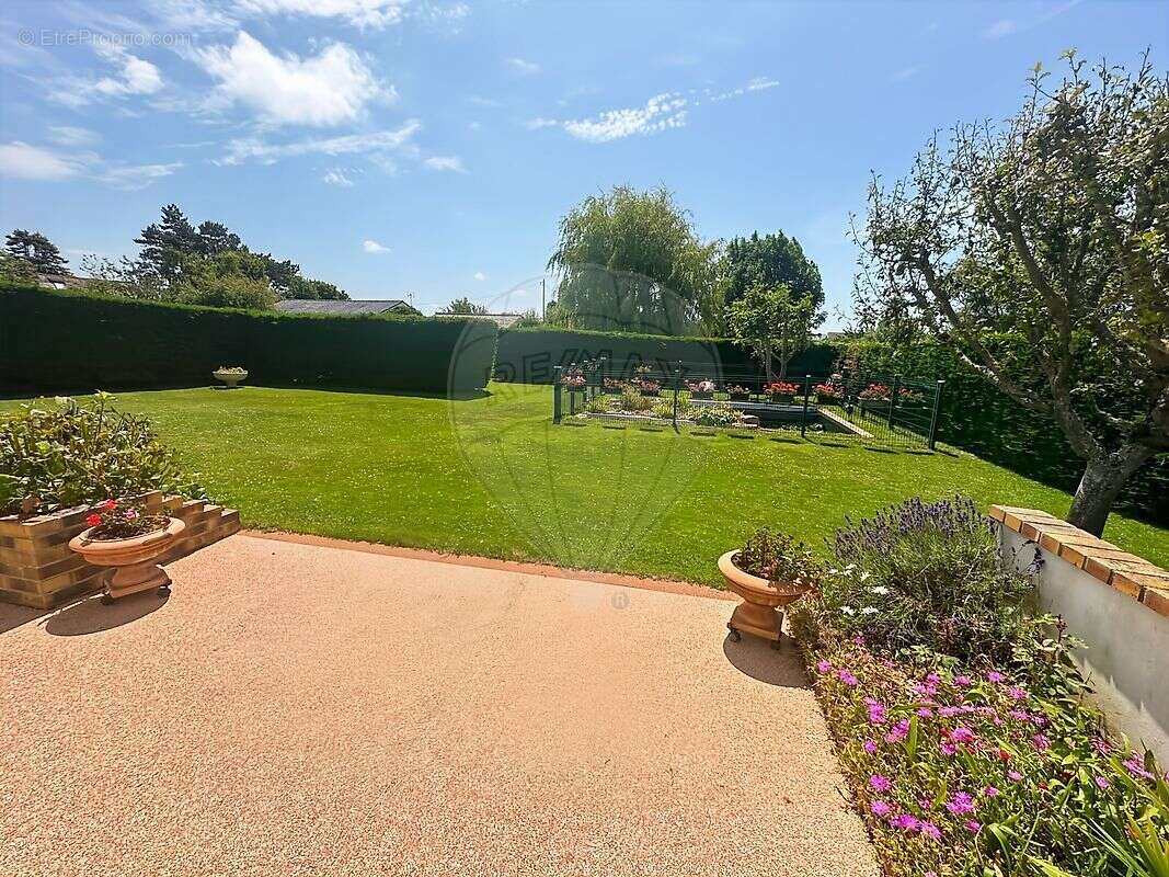 Maison à CAUVILLE-SUR-MER