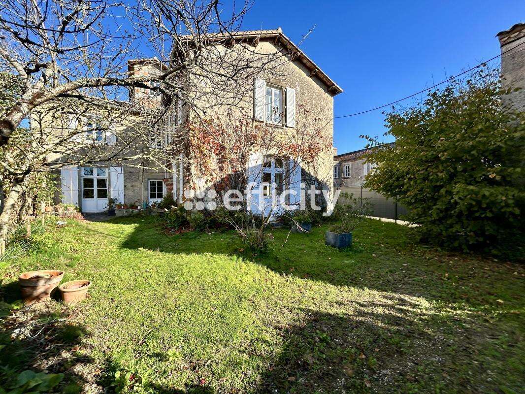 Maison à TALMONT-SAINT-HILAIRE