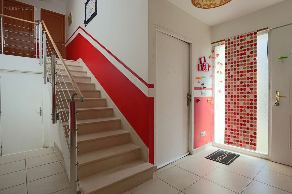 Maison à NEUILLY-PLAISANCE