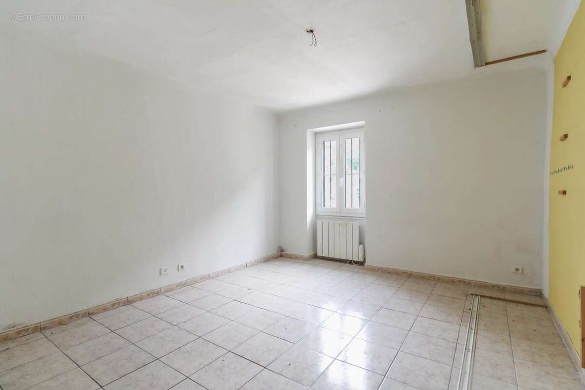 Maison à SAINT-MARTIN-DU-VAR