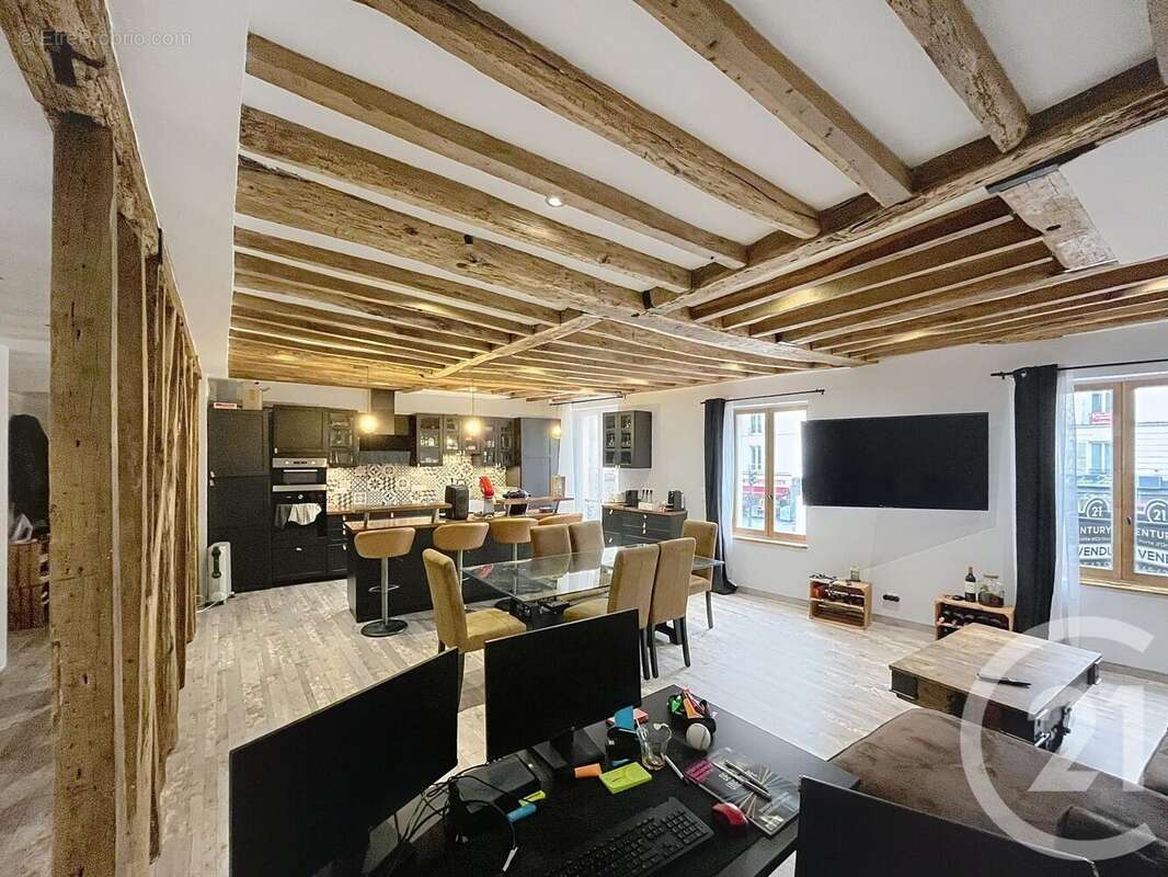 Appartement à PARIS-14E