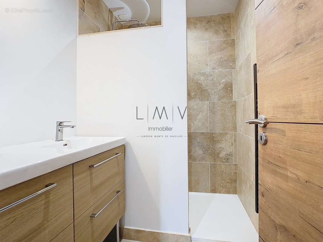 Maison à ROUSSILLON