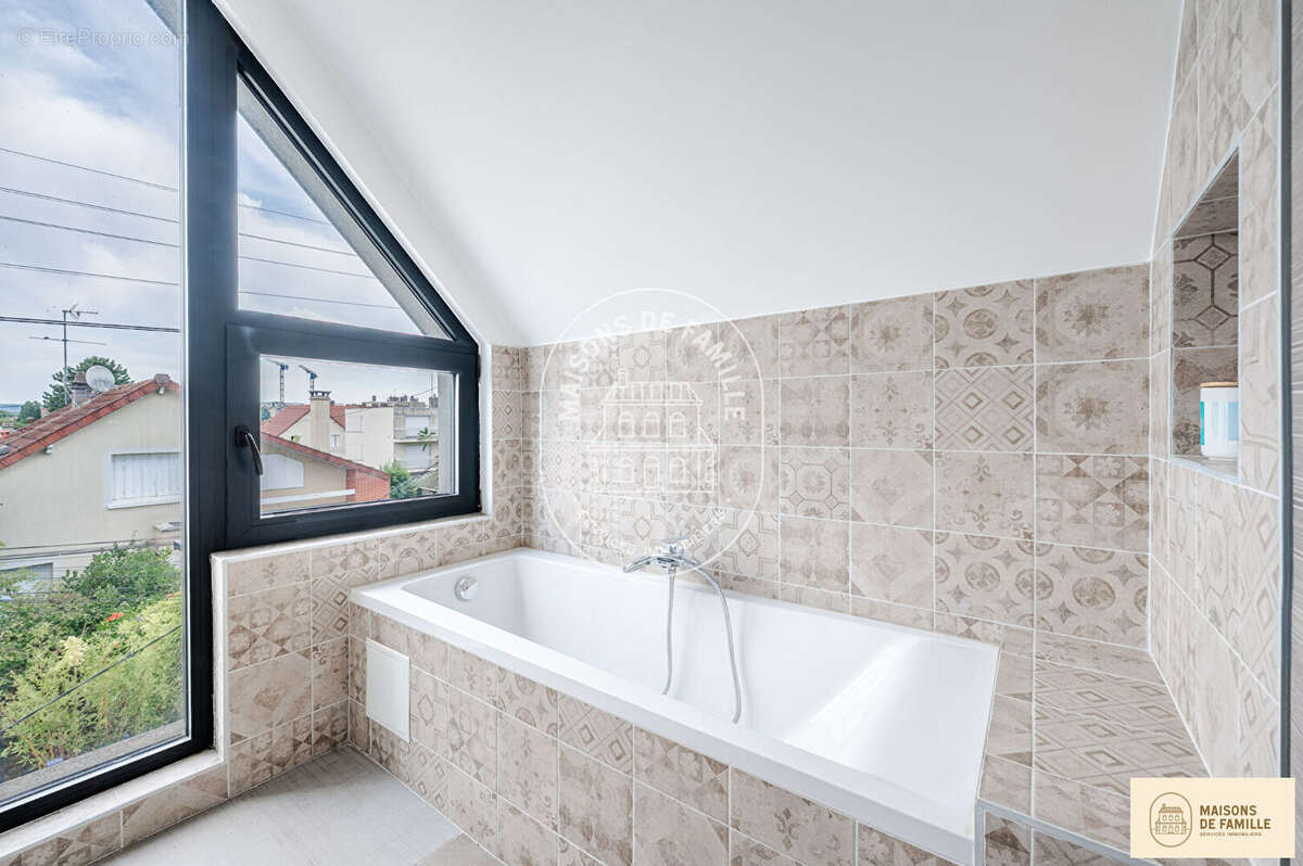 SARTROUVILLE - LA VAUDOIRE - Maison d'architecte de 111 m2 - photo 12