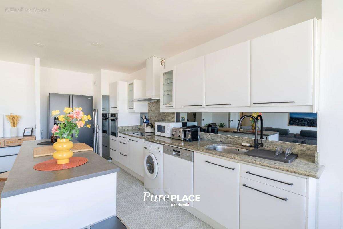 Appartement à MARSEILLE-8E