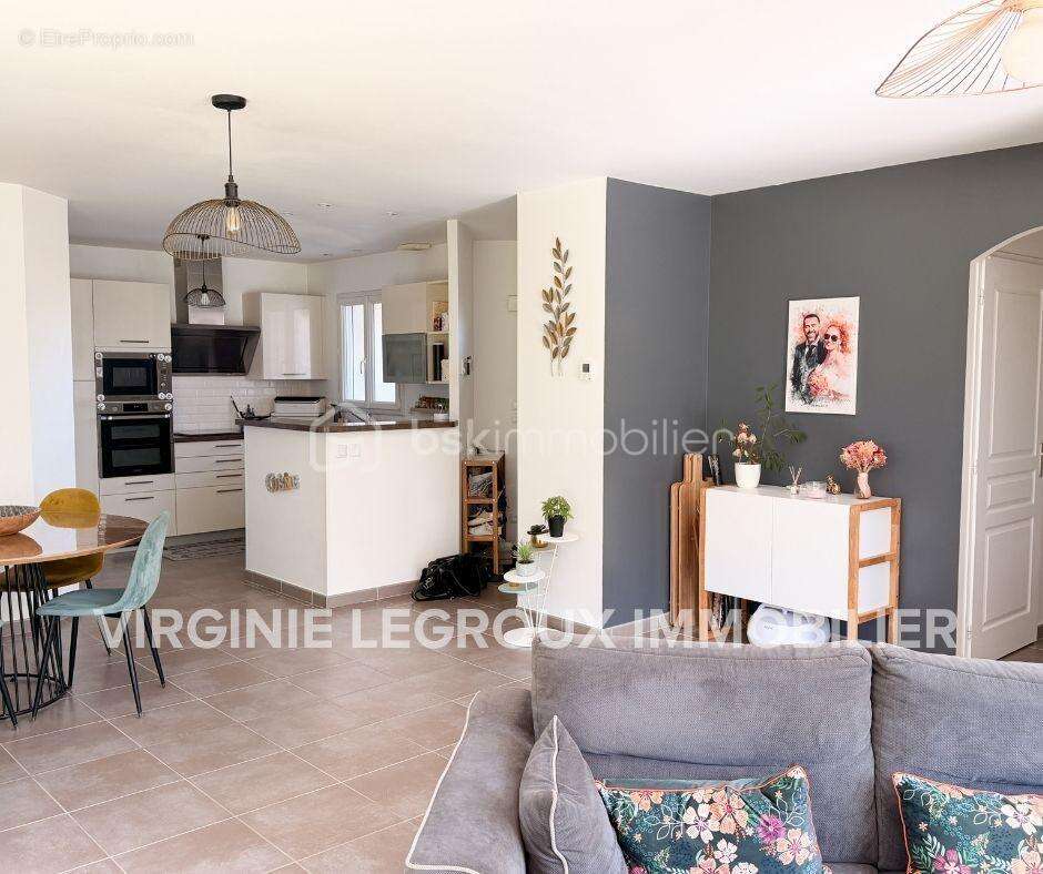 Maison à CHATEAUNEUF-SUR-SARTHE