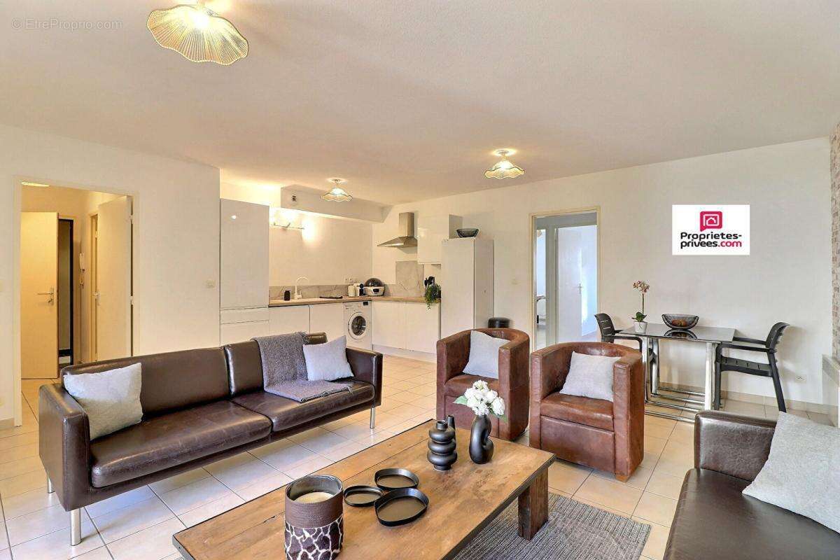 Appartement La Seyne Sur Mer 4 pièce(s) 80.98 m2 - photo 4