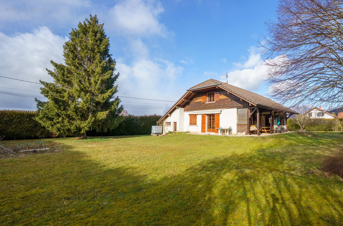 Maison à ALLINGES