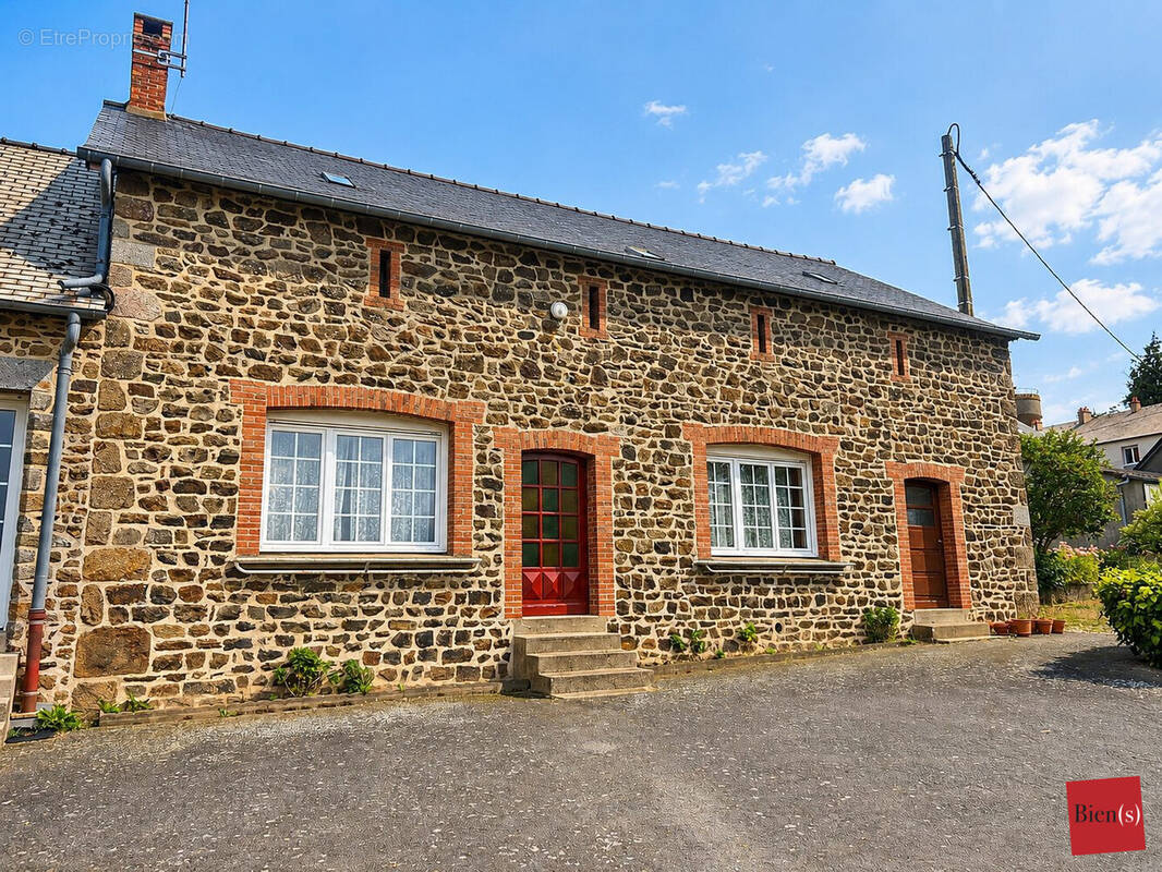 Maison à CHATILLON-SUR-COLMONT