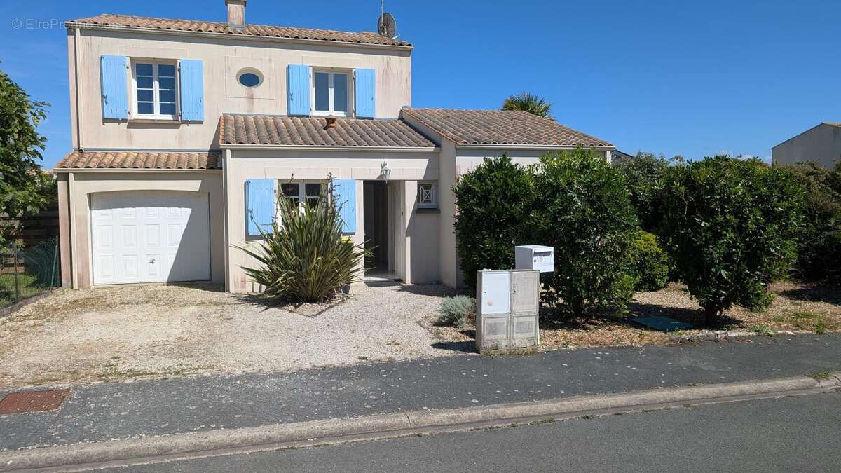 Maison À Vendre 121 m² - photo 13