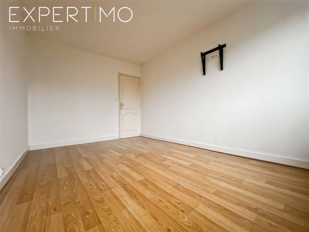Appartement à SAINT-MICHEL-SUR-ORGE