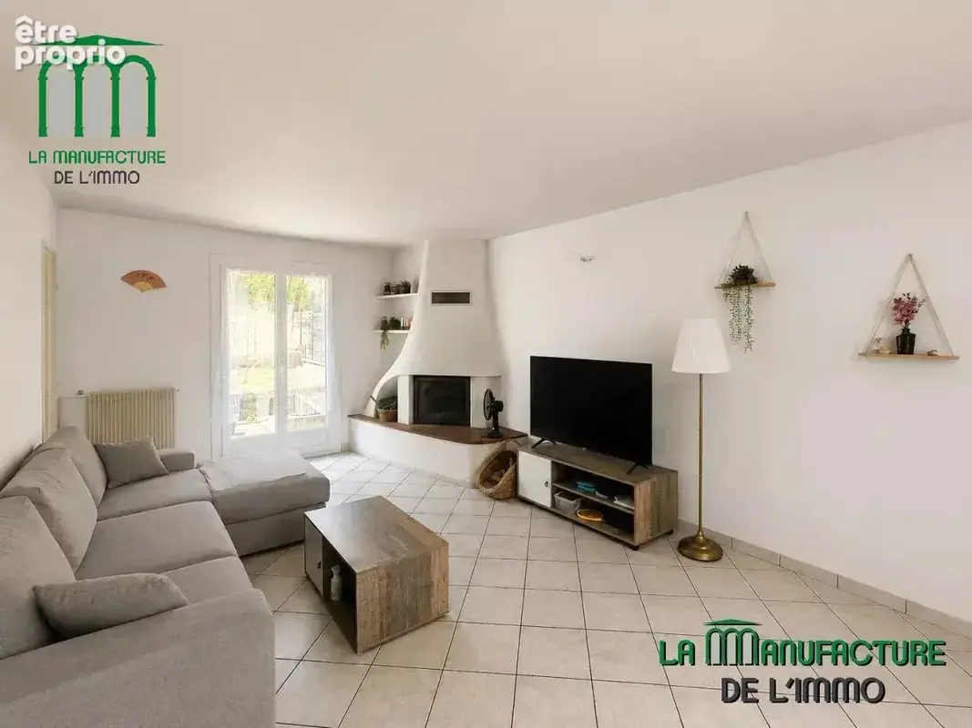 maison individuelle 100,71 m² (140,81 m² au sol) + terrain, garage, cave et panneaux solaires - monteynaud le haut - photo 5