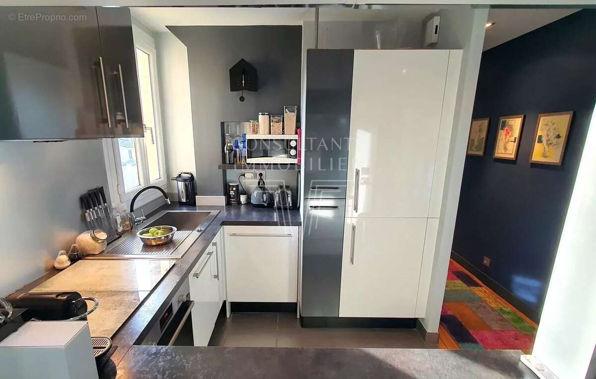 Appartement à PARIS-14E