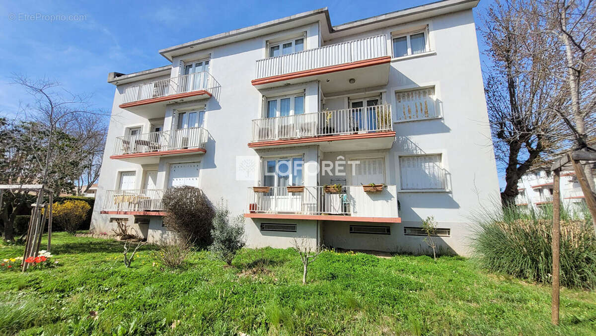 Appartement à LATTES