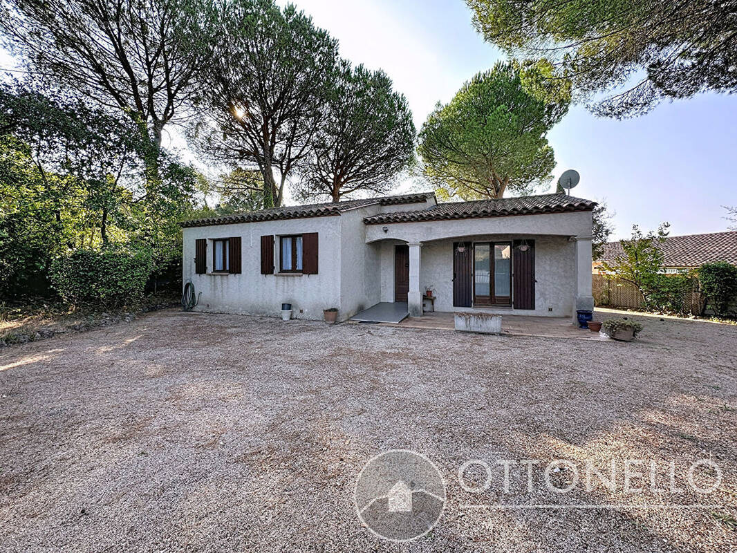 Maison à ROQUEBRUNE-SUR-ARGENS