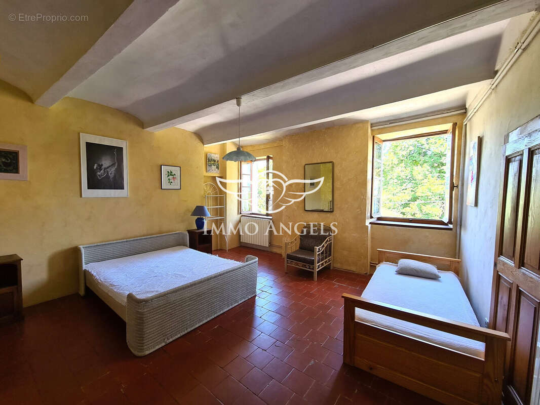 Maison à CHAMBORIGAUD