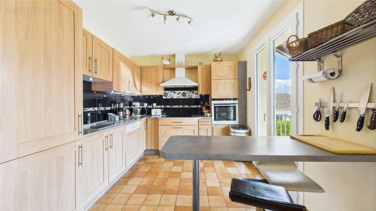 Maison à LUC-LA-PRIMAUBE