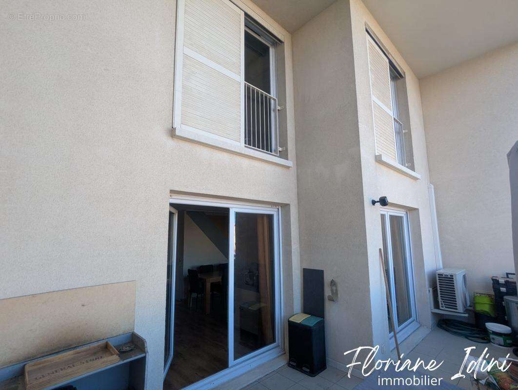 Appartement à MARSEILLE-2E