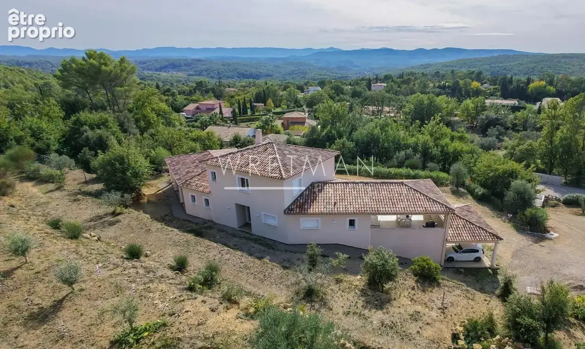 Maison 8 pièces 228 m² · à Lorgues · 228 m² · 1 200 000 €