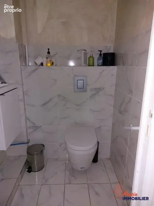 En hyper centre, local commercial 60m² - photo 7