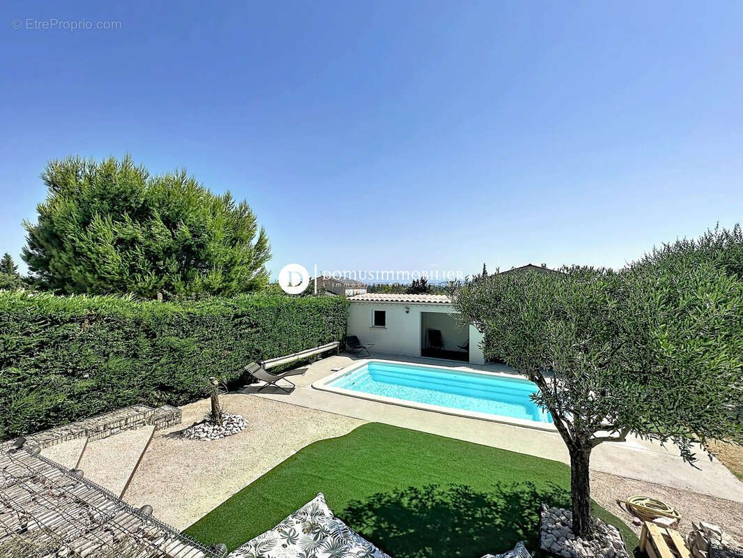 Maison 184 m² à Chateauneuf-De-Gadagne  - photo 3
