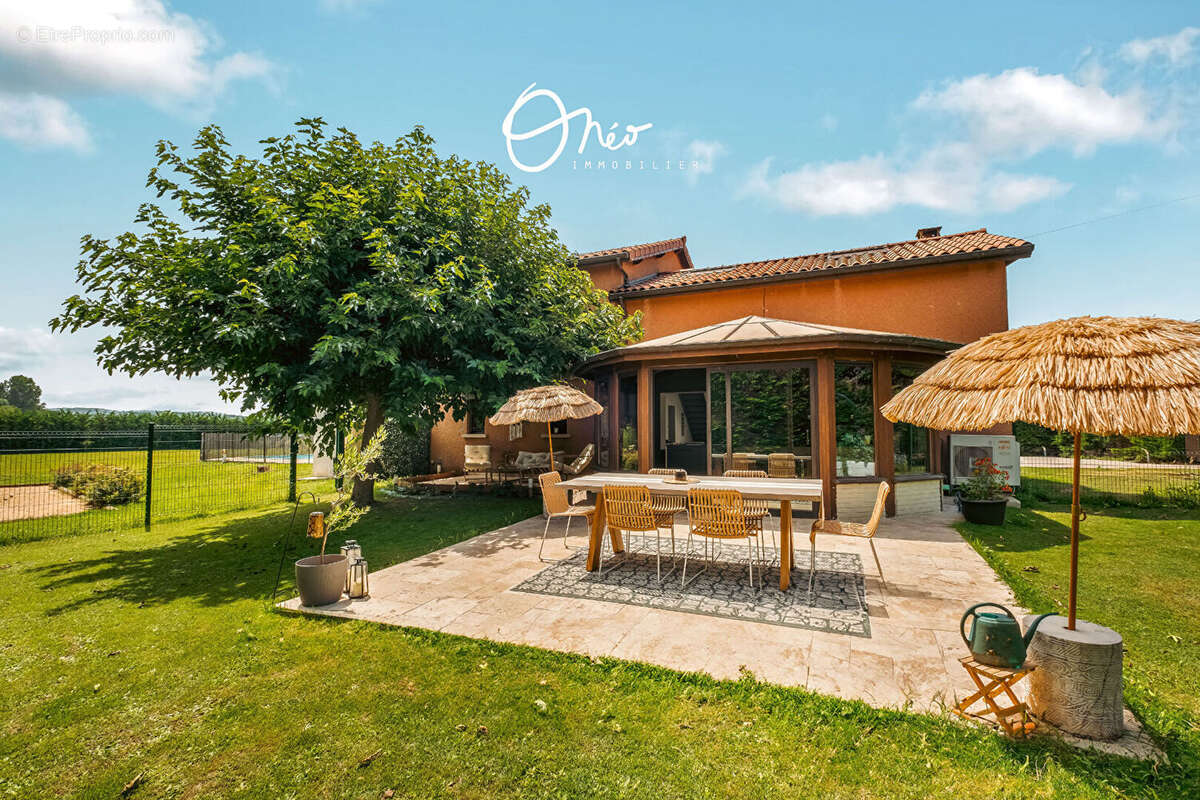 Maison à SAINT-SYMPHORIEN-D'OZON