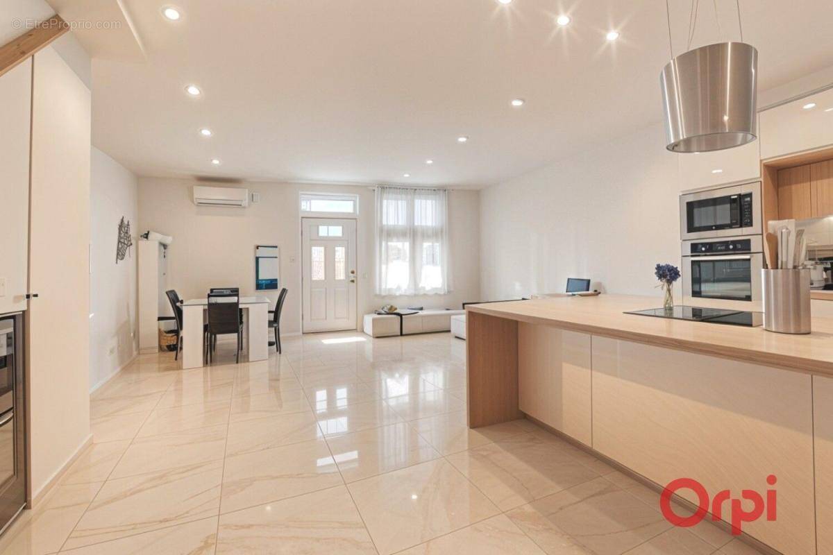Maison à MARSEILLE-11E
