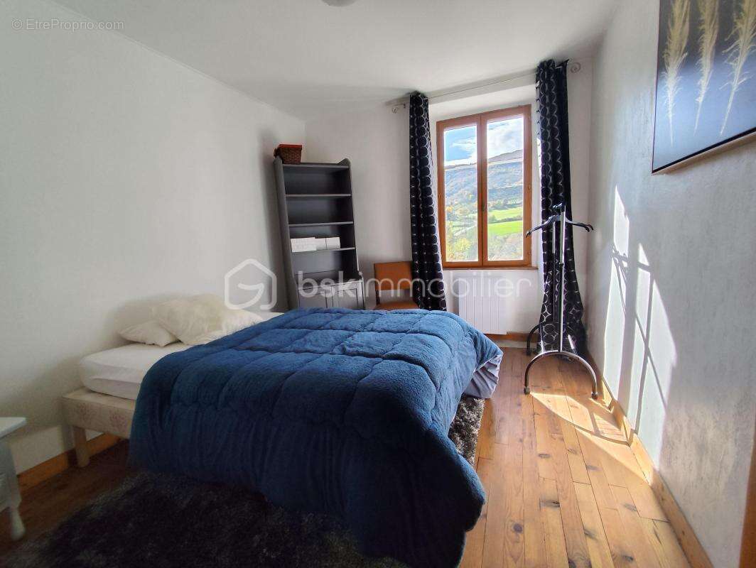 Maison à SAINT-MARTIN-SUR-LAVEZON