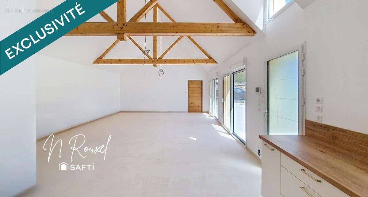 Maison 133 m² à Laize-La-Ville  - photo 2