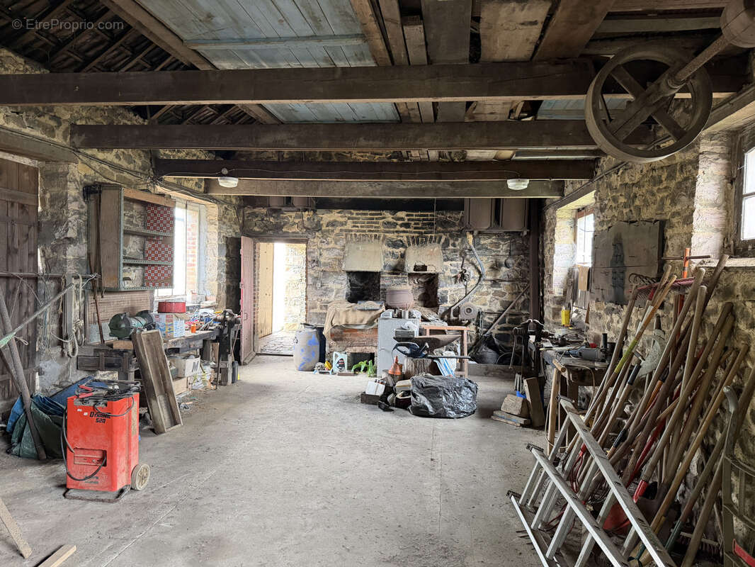Erquy 22430, fort potentiel pour cet ensemble immobilier avec maison, ancienne forge et hangar. - photo 11