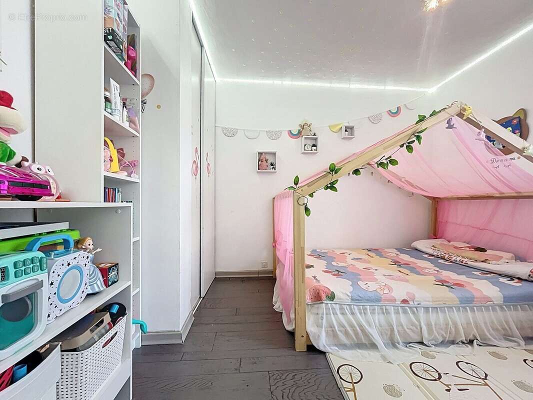 Appartement à LE PONT-DE-CLAIX