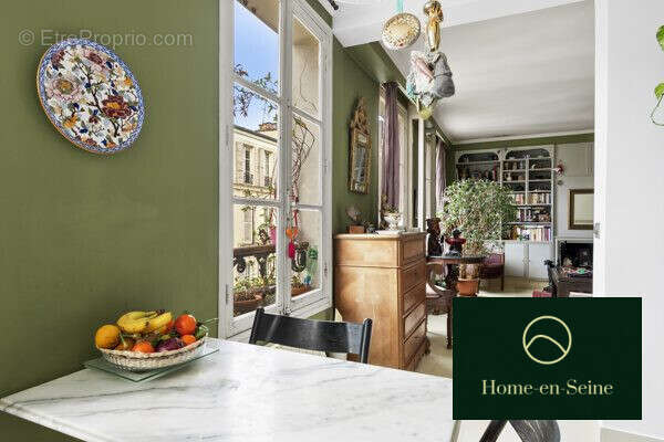 Appartement à PARIS-17E