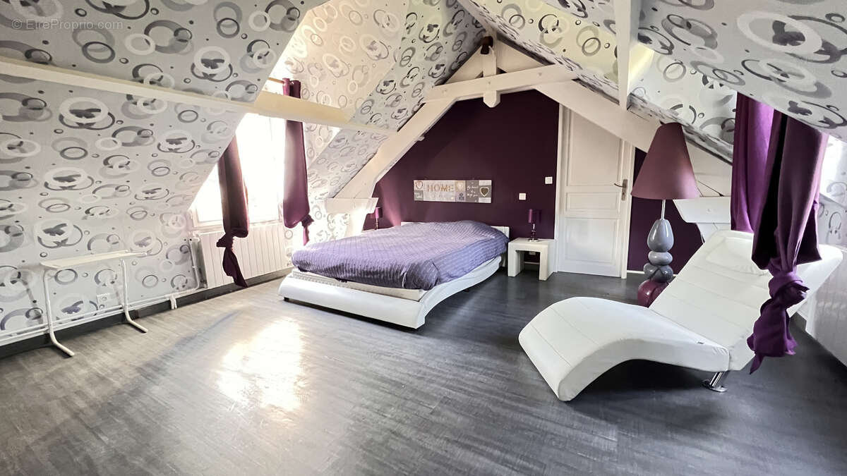 Maison à MONTEREAU-FAULT-YONNE