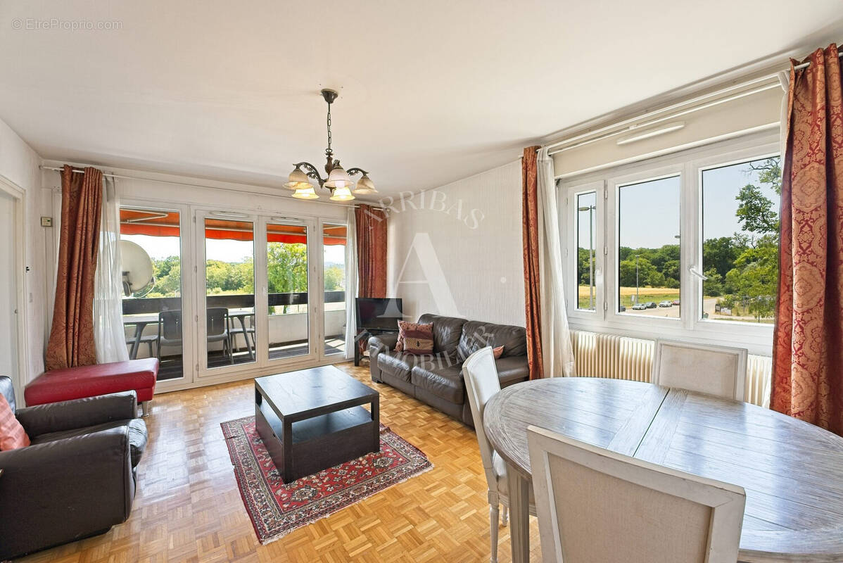 Appartement à FERNEY-VOLTAIRE