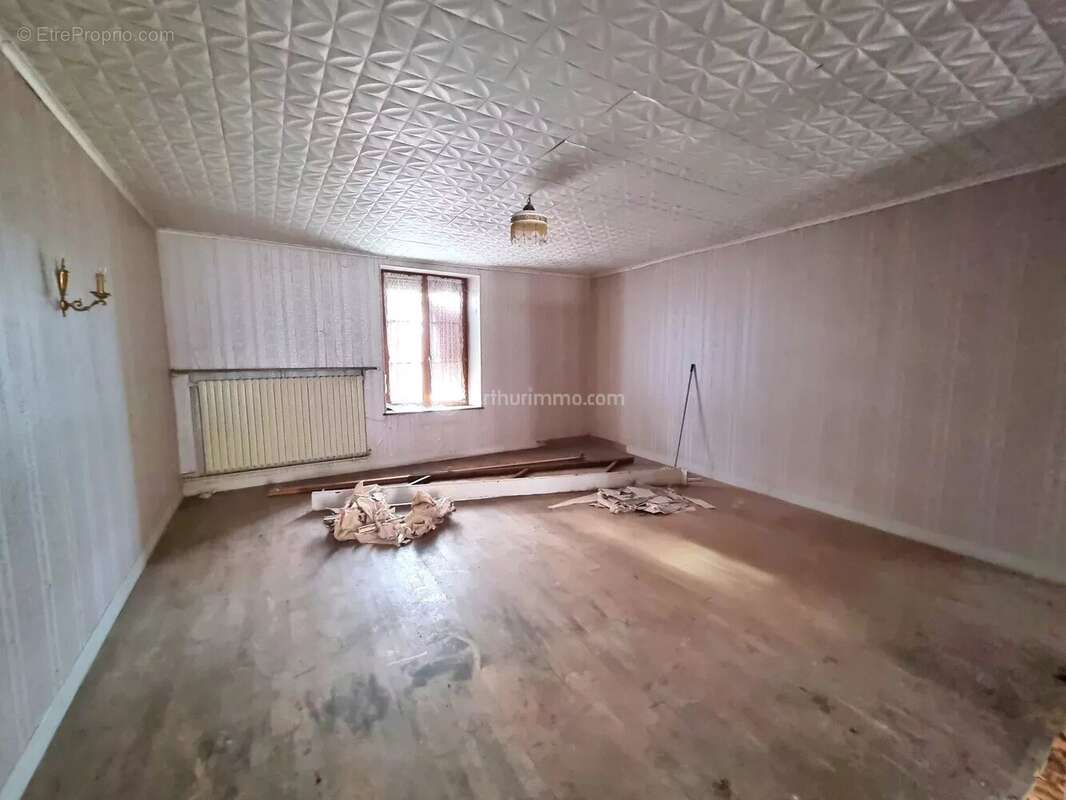 Maison à PREZ-SOUS-LAFAUCHE