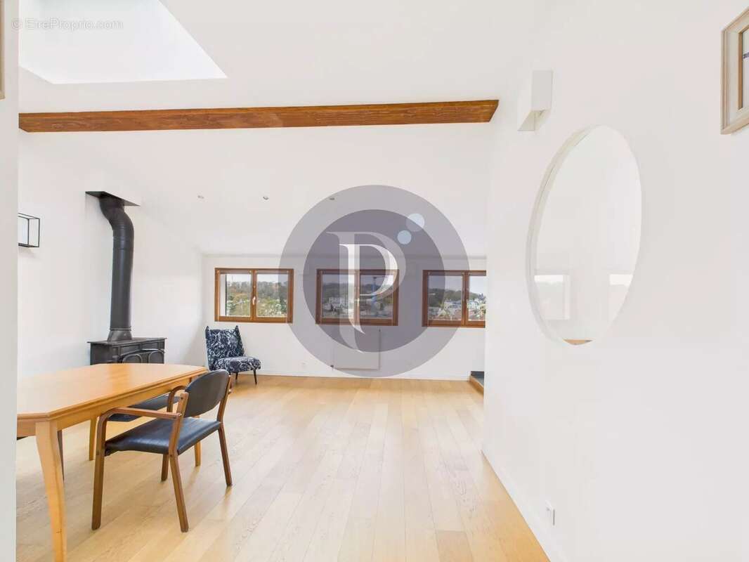 Appartement à LE PLESSIS-ROBINSON