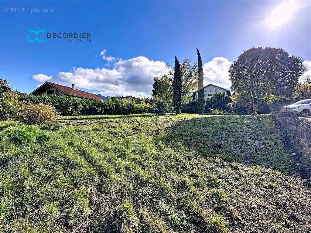 Terrain à EVIAN-LES-BAINS